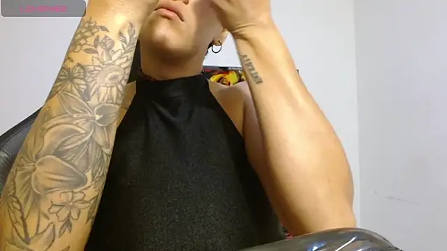 Divinejewel69 online show from 03/30/26, 09:00