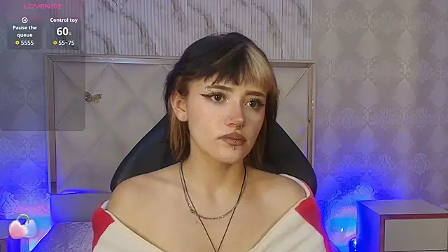 Snapshot of Cloee_tay1 chatting on 07/01/26, 11:32 Cloee tay1 online show from 07/01/26, 11:32