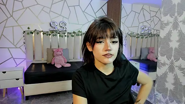 Snapshot of Cloee_tay1 chatting on 05/27/26, 11:50 Cloee tay1 online show from 05/27/26, 11:50