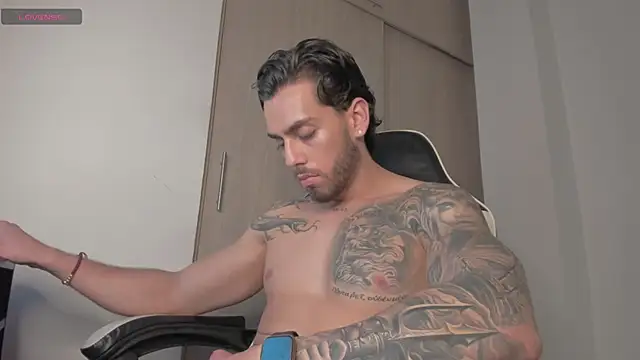 Axel  Blaze online show from 04/29/26, 05:30