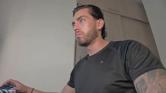 Axel  Blaze online show from 04/14/26, 12:32