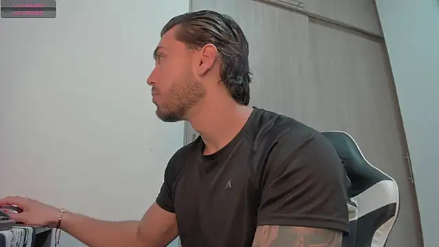 Axel  Blaze online show from 04/15/26, 01:04