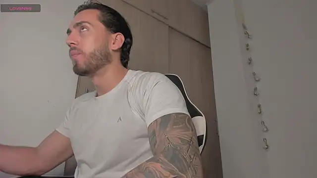 Axel  Blaze online show from 04/18/26, 12:40