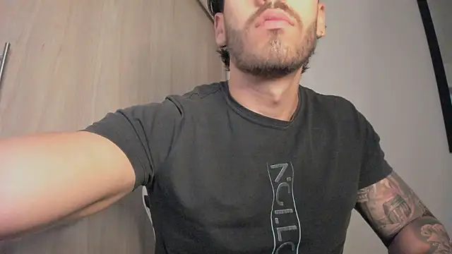 Axel  Blaze online show from 03/04/26, 01:41