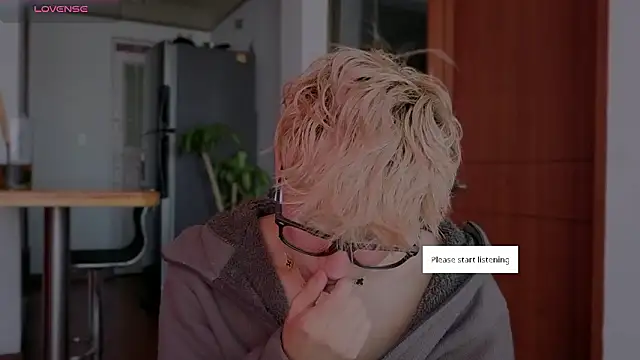 Snapshot of Ryan_sweet chatting on 02/28/26, 01:11 Ryan sweet online show from 02/28/26, 01:11