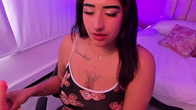 Azaleaa   online show from 03/07/26, 09:31