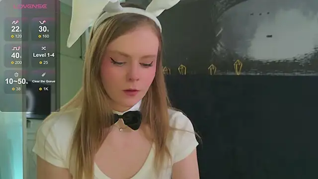 Sophie Peach  online show from 04/10/26, 01:51