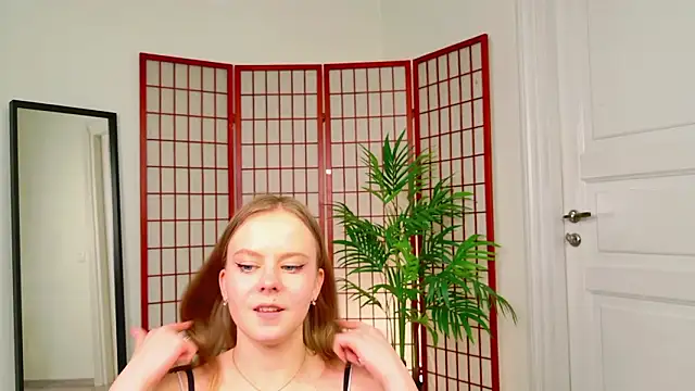 Sophie Peach  online show from 03/07/26, 02:11