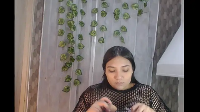anyela donecm online show from 05/06/26, 07:51