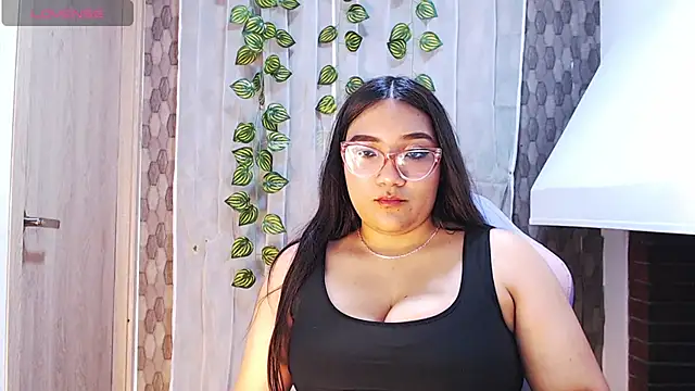 anyela donecm online show from 04/14/26, 07:19