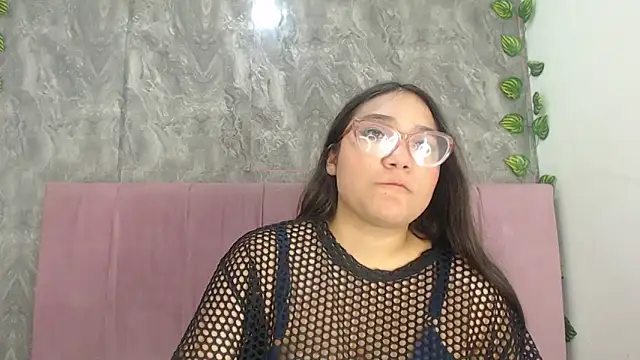 anyela donecm online show from 05/19/26, 08:05