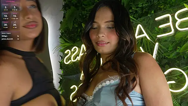 Snapshot of Lia_Montclair chatting on 03/26/26, 12:36 Lia Montclair online show from 03/26/26, 12:36