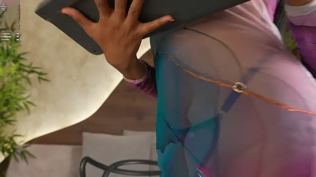 Naomi Rex online show from 04/18/26, 07:58