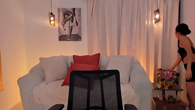 Snapshot of IsabellaLux_ chatting on 04/12/26, 03:26 IsabellaLux online show from 04/12/26, 03:26