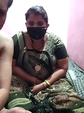 gujjuhotcouple online show from 04/19/26, 06:10