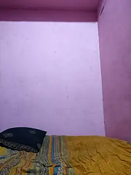 Snapshot of gujjuhotcouple chatting on 02/26/26, 06:52 gujjuhotcouple online show from 02/26/26, 06:52