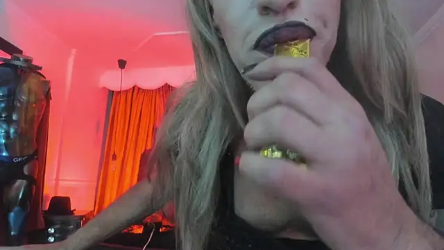 Snapshot of Lilith_madame_satan chatting on 07/01/26, 01:06 Lilith madame satan online show from 07/01/26, 01:06
