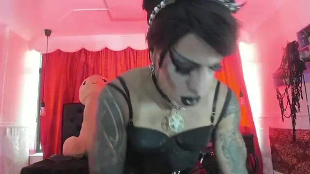Snapshot of Lilith_madame_satan chatting on 06/12/26, 02:15 Lilith madame satan online show from 06/12/26, 02:15