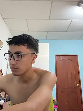 Snapshot of Gonzalogz chatting on 05/01/26, 04:34 Gonzalogz online show from 05/01/26, 04:34