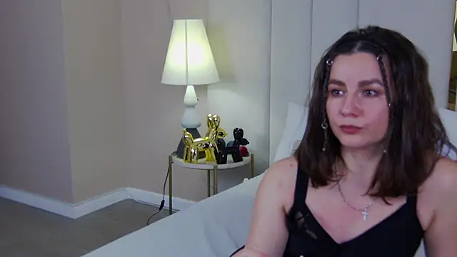 Snapshot of HelenaMarble chatting on 03/04/26, 12:29 HelenaMarble online show from 03/04/26, 12:29