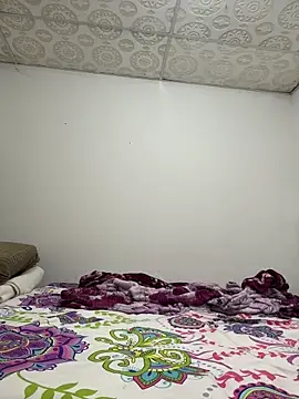 paula p07 online show from 06/03/26, 10:05