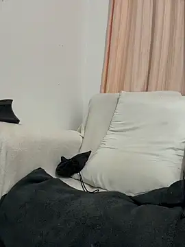 paula p07 online show from 04/09/26, 10:10