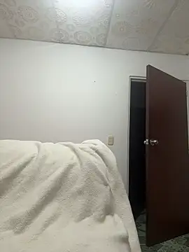 paula p07 online show from 05/11/26, 10:05