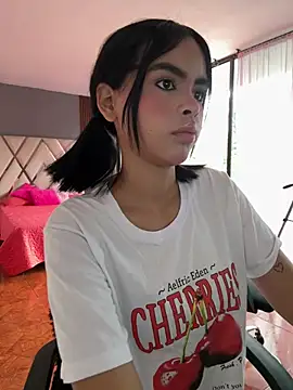 Snapshot of kitty_rousse01 chatting on 02/28/26, 01:00 kitty rousse01 online show from 02/28/26, 01:00