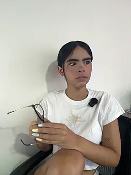 kitty rousse01 online show from 03/06/26, 12:22