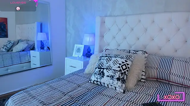 Ivi jones  online show from 04/05/26, 08:15