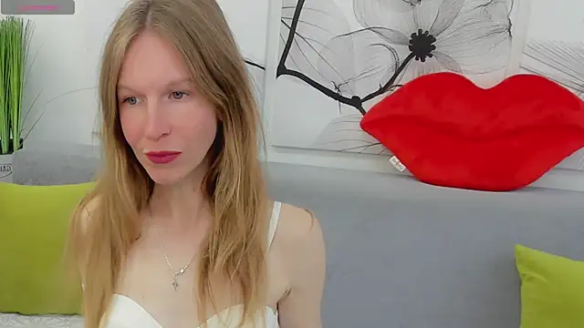 Mira XOo online show from 05/01/26, 02:11