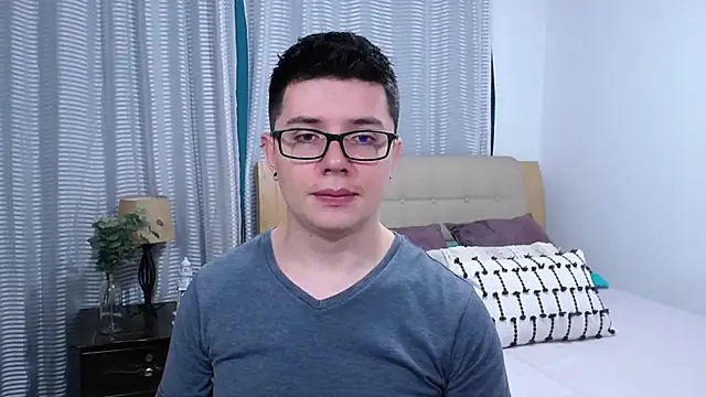 Snapshot of BlackFoXXX69 chatting on 04/04/26, 08:37 BlackFoXXX69 online show from 04/04/26, 08:37