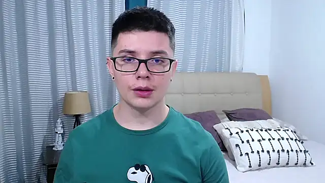 Snapshot of BlackFoXXX69 chatting on 04/09/26, 11:22 BlackFoXXX69 online show from 04/09/26, 11:22