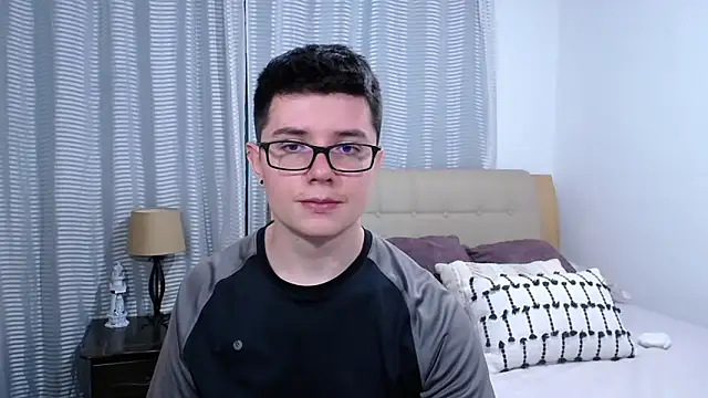 Snapshot of BlackFoXXX69 chatting on 04/06/26, 08:43 BlackFoXXX69 online show from 04/06/26, 08:43