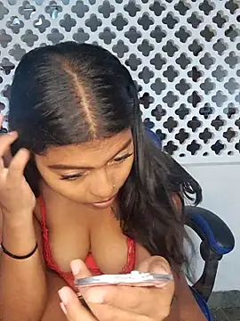 Coraline em online show from 03/17/26, 06:44