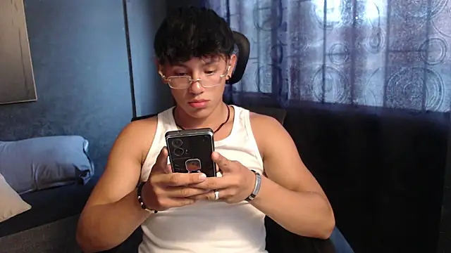 clark ken01 online show from 04/09/26, 08:59