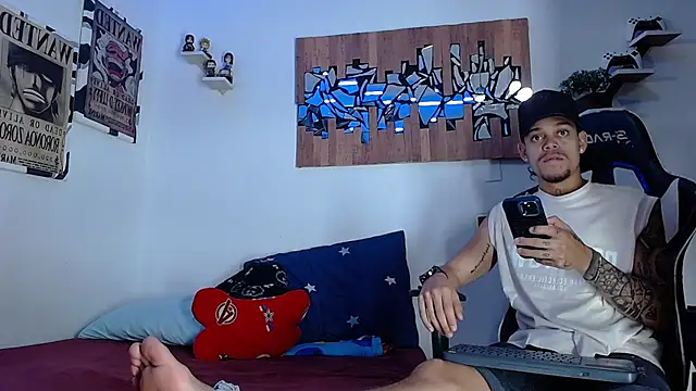 AdamsDvi online show from 04/10/26, 02:24