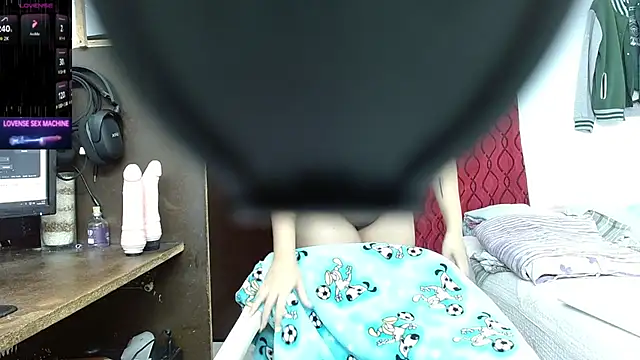 Snapshot of scarlet_johannson19 chatting on 06/05/26, 03:00 scarlet johannson19 online show from 06/05/26, 03:00