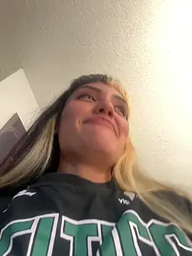 Sara 92 online show from 04/18/26, 05:26