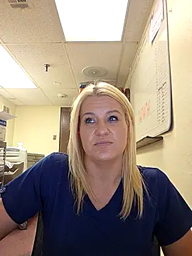 LadyB07 online show from 04/23/26, 04:08