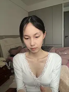 Snapshot of DD-5200 chatting on 02/26/26, 05:29 DD-5200 online show from 02/26/26, 05:29