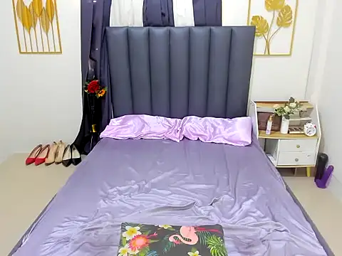 Maddison Lore online show from 04/13/26, 05:00