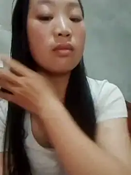 Snapshot of Miu_la chatting on 02/25/26, 04:12 Miu la online show from 02/25/26, 04:12