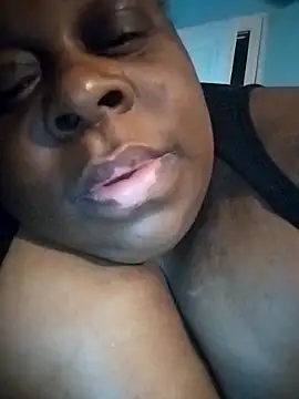 Pinkchocolatebbw online show from 03/10/26, 12:31