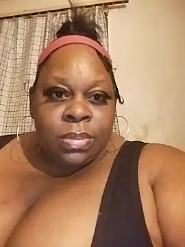 Pinkchocolatebbw online show from 03/17/26, 03:20