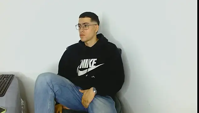 oliver   saint online show from 03/12/26, 11:09