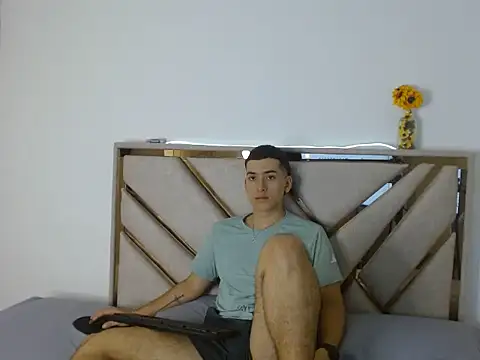 oliver   saint online show from 03/03/26, 12:39