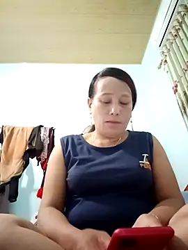 Snapshot of JenyLy68 chatting on 02/26/26, 01:33 JenyLy68 online show from 02/26/26, 01:33