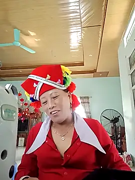 Snapshot of JenyLy68 chatting on 02/28/26, 04:01 JenyLy68 online show from 02/28/26, 04:01