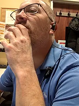 Snapshot of WorthingtonM3 chatting on 02/26/26, 09:37 WorthingtonM3 online show from 02/26/26, 09:37